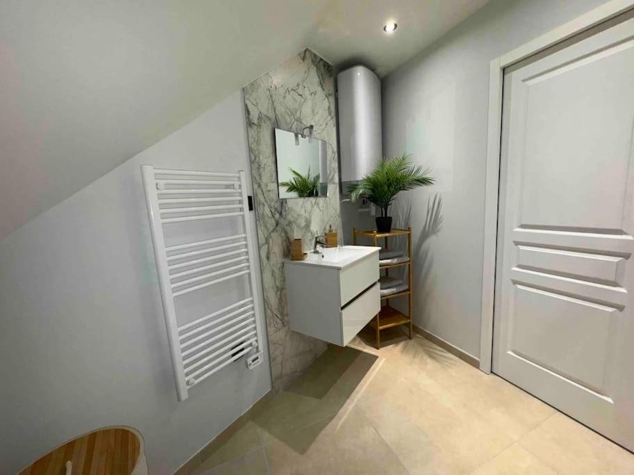 Appart Cosy 5Min Roissy Cdg Le Mesnil-Amelot Bagian luar foto